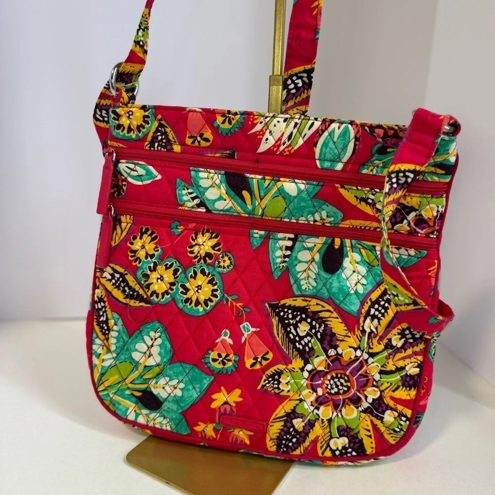 Vera Bradley vibrant  Floral Quilted crossbody bag